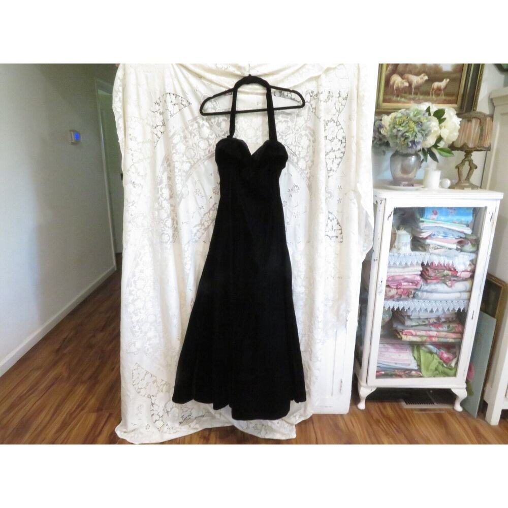 Vintage Jessica McClintock Black Velour Velvet Halter Dress w/Tulle size 8